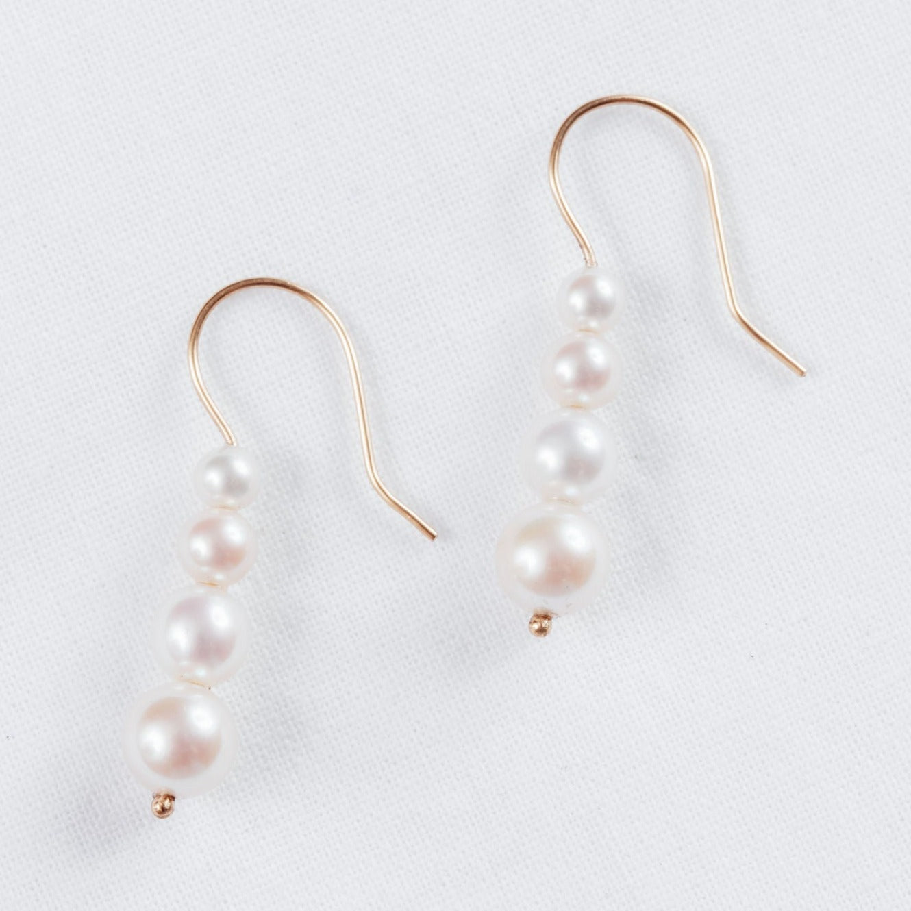 Tapered Pearl Hooks