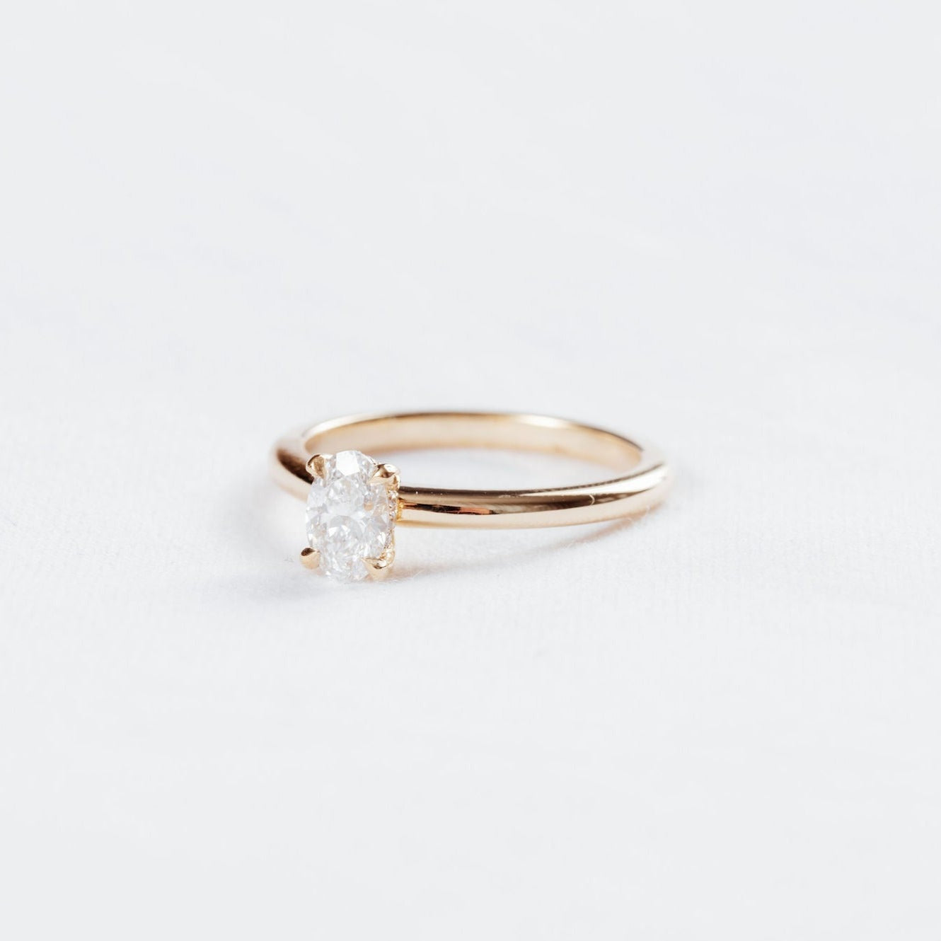 Oval Hidden Halo Solitaire