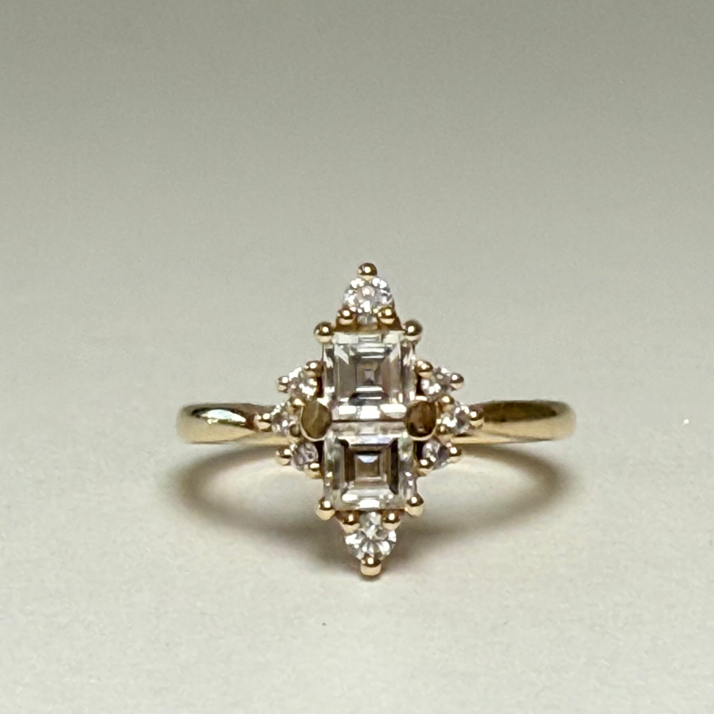 Carre Diamond Cluster