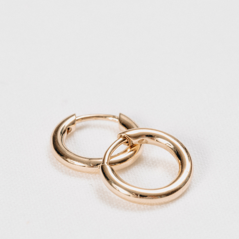 Classic Gold Huggies