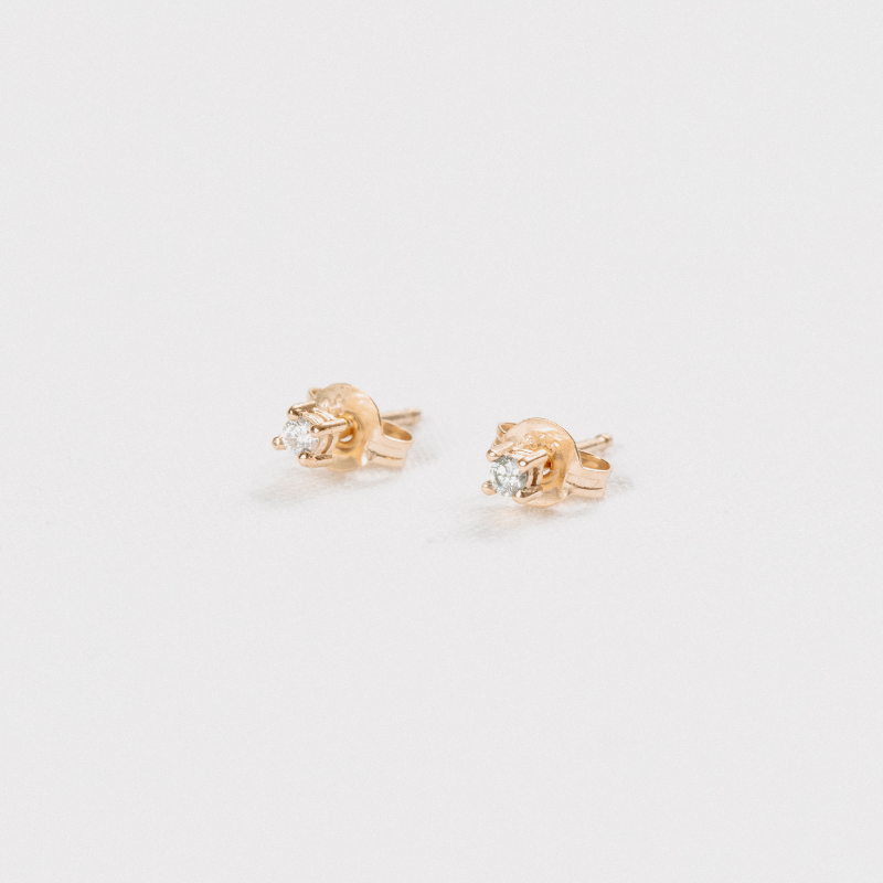 Dot Studs