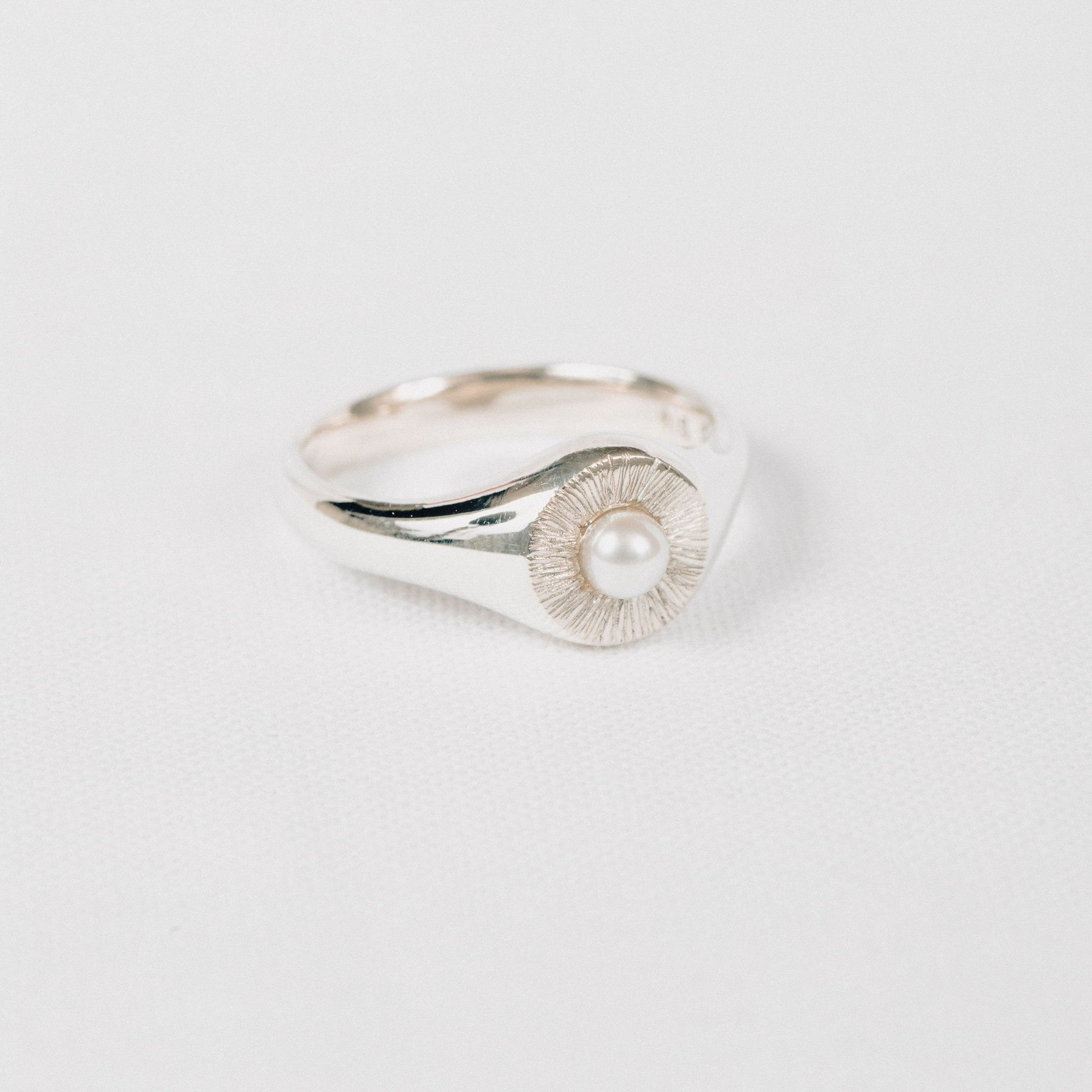Mini Signet Ring