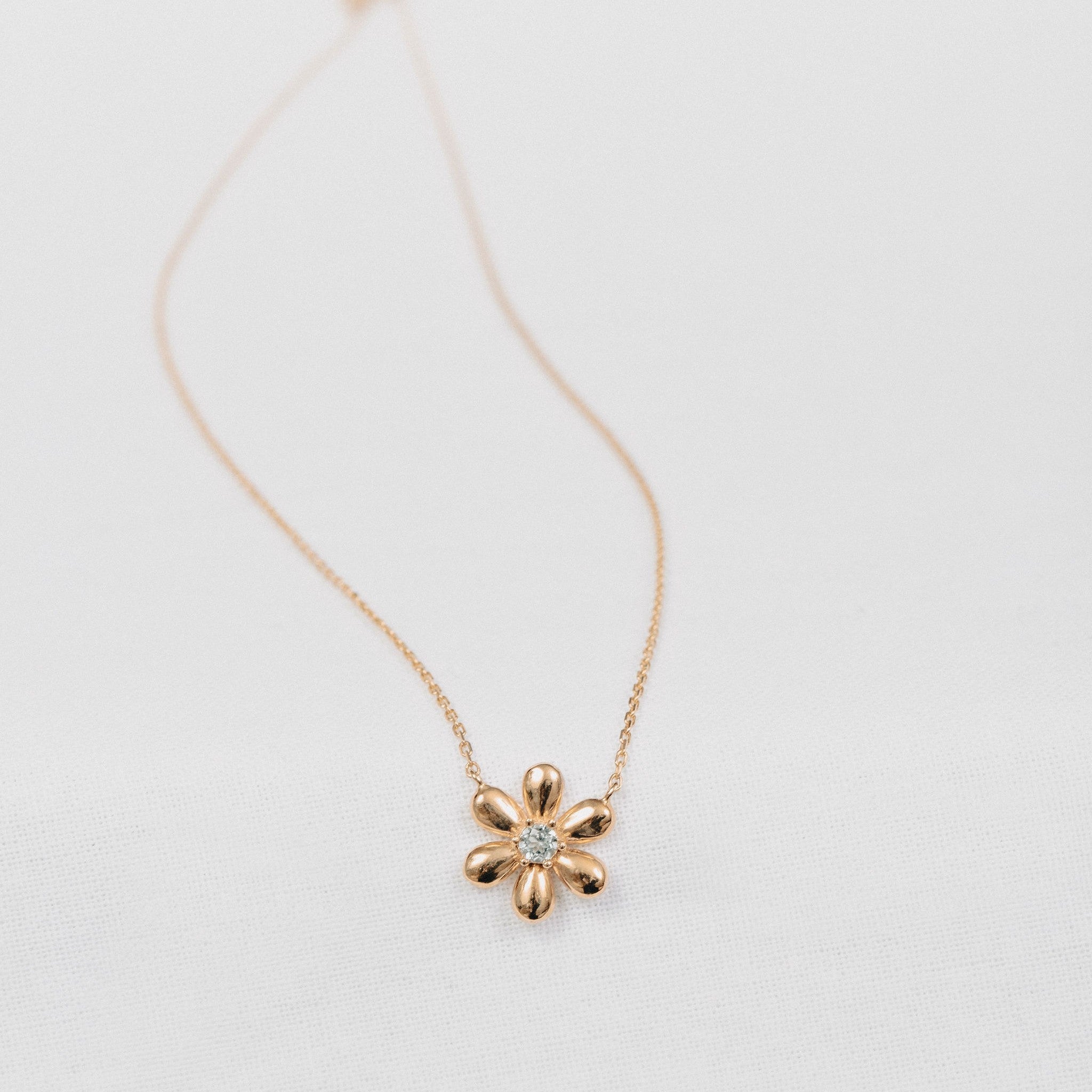 Daisy Necklace