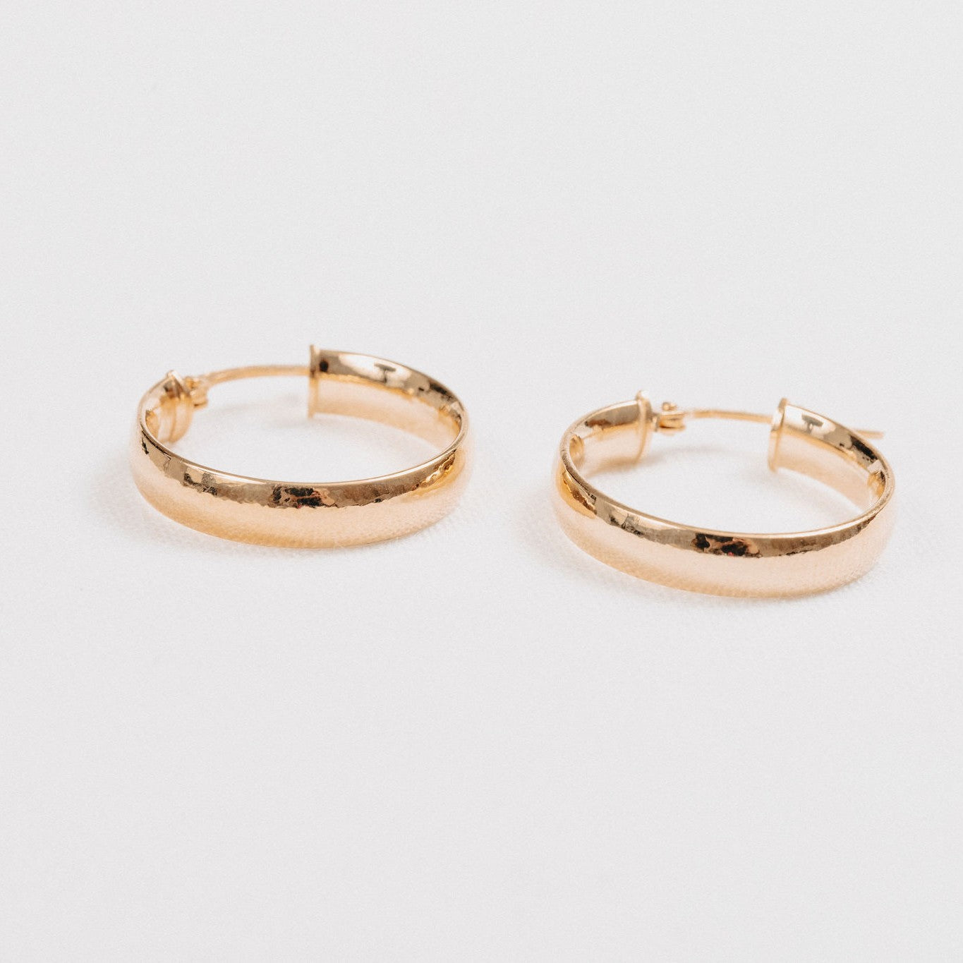 Medium Hoops