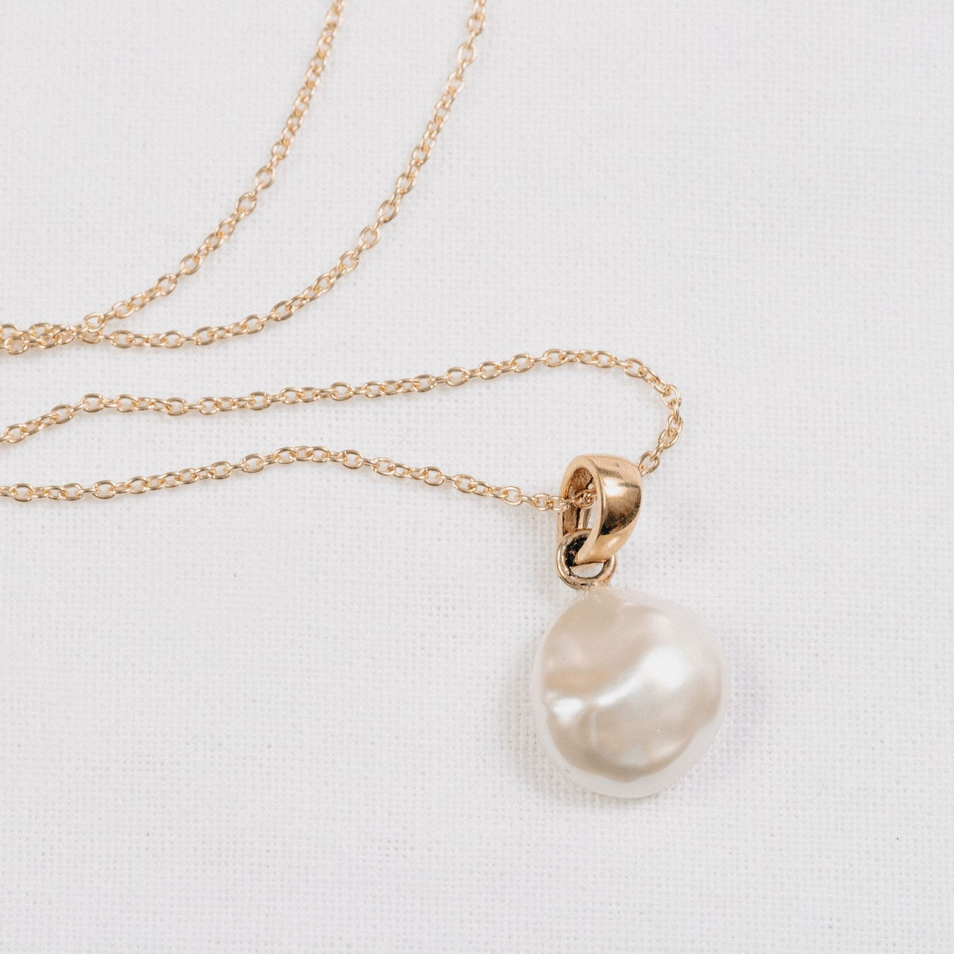 Keshi White Pearl Pendant