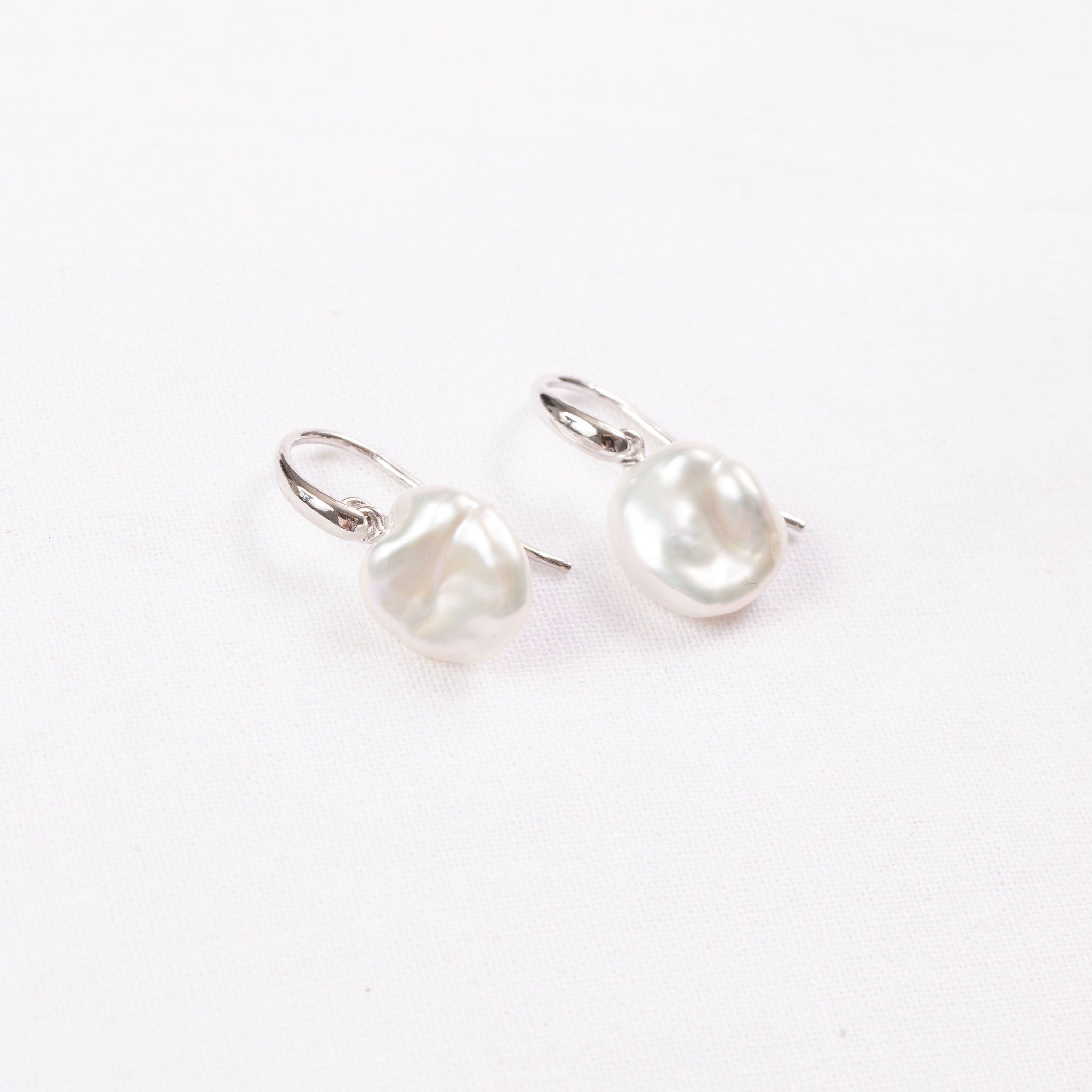 Keshi Pearl Hooks