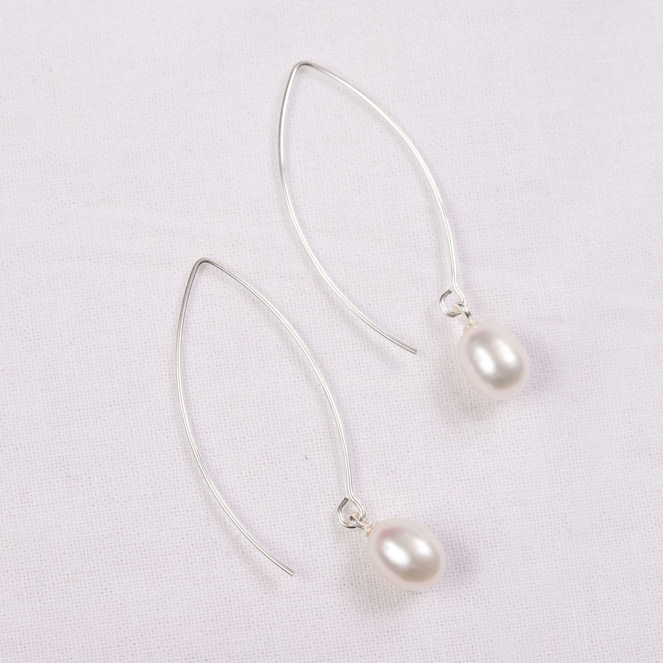 Long Hook Drop Pearls