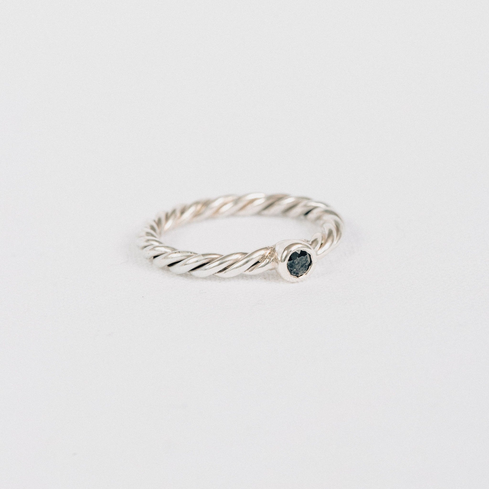 Twist Band with Black Sapphire