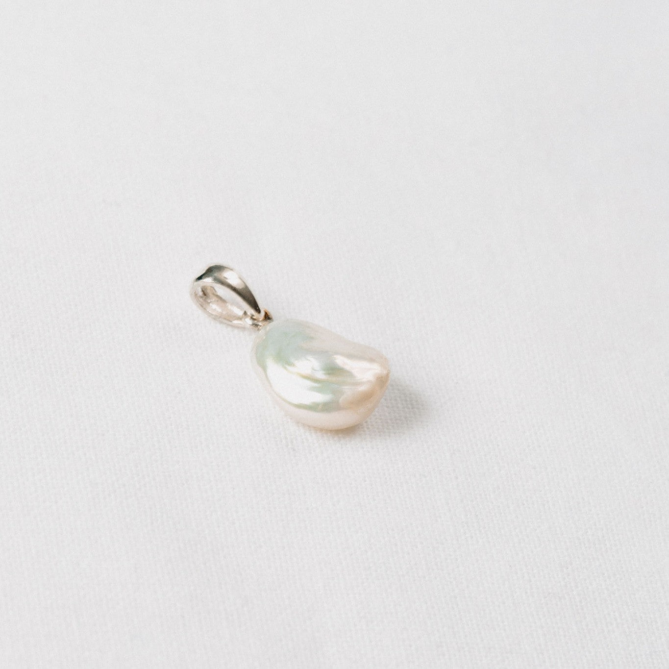 Keshi White Pearl Pendant
