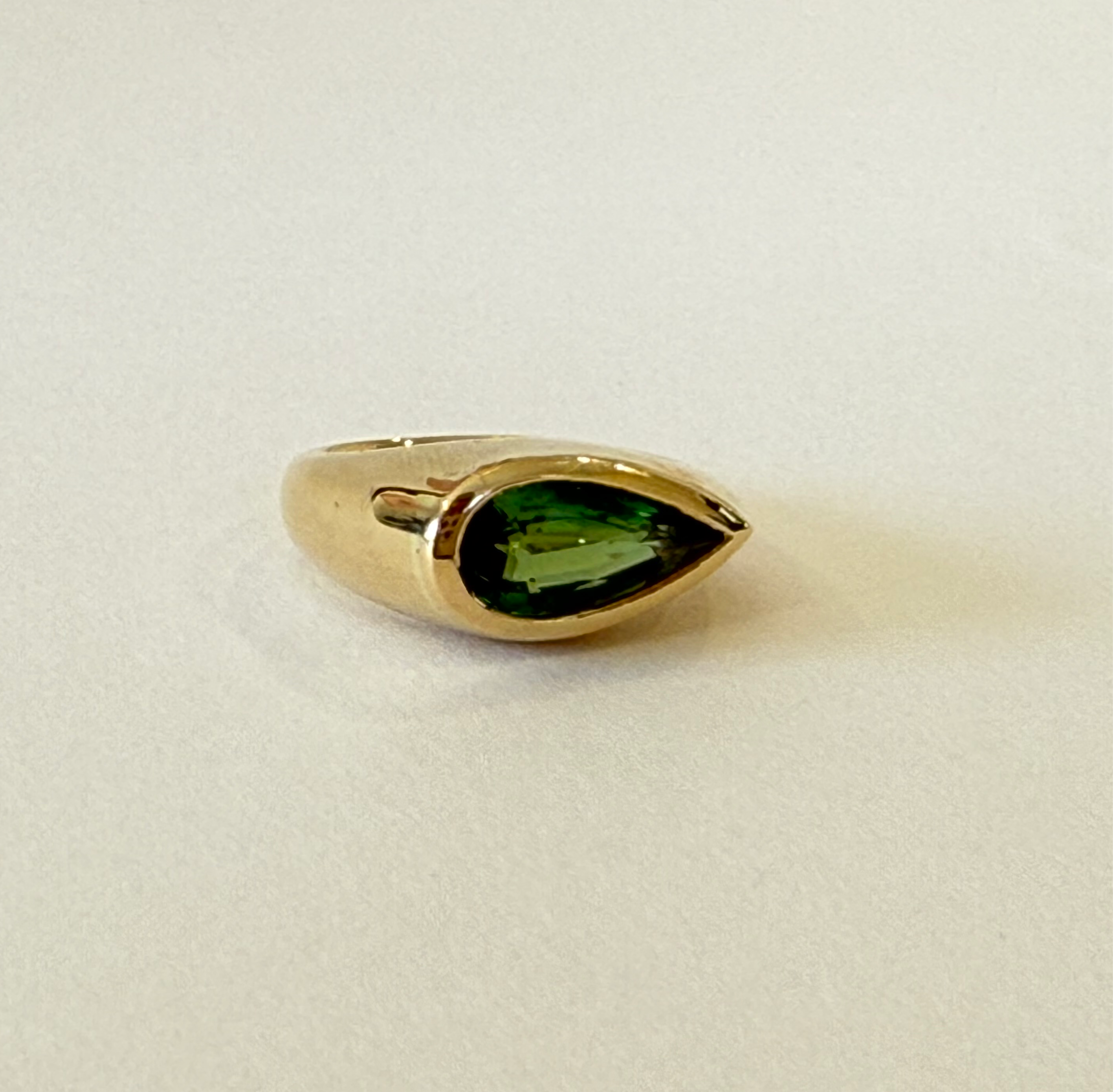 Tourmaline Pear signet