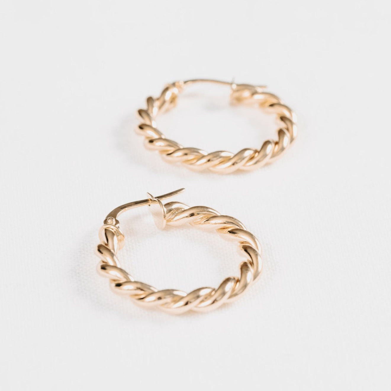 Large Twisted Hoops