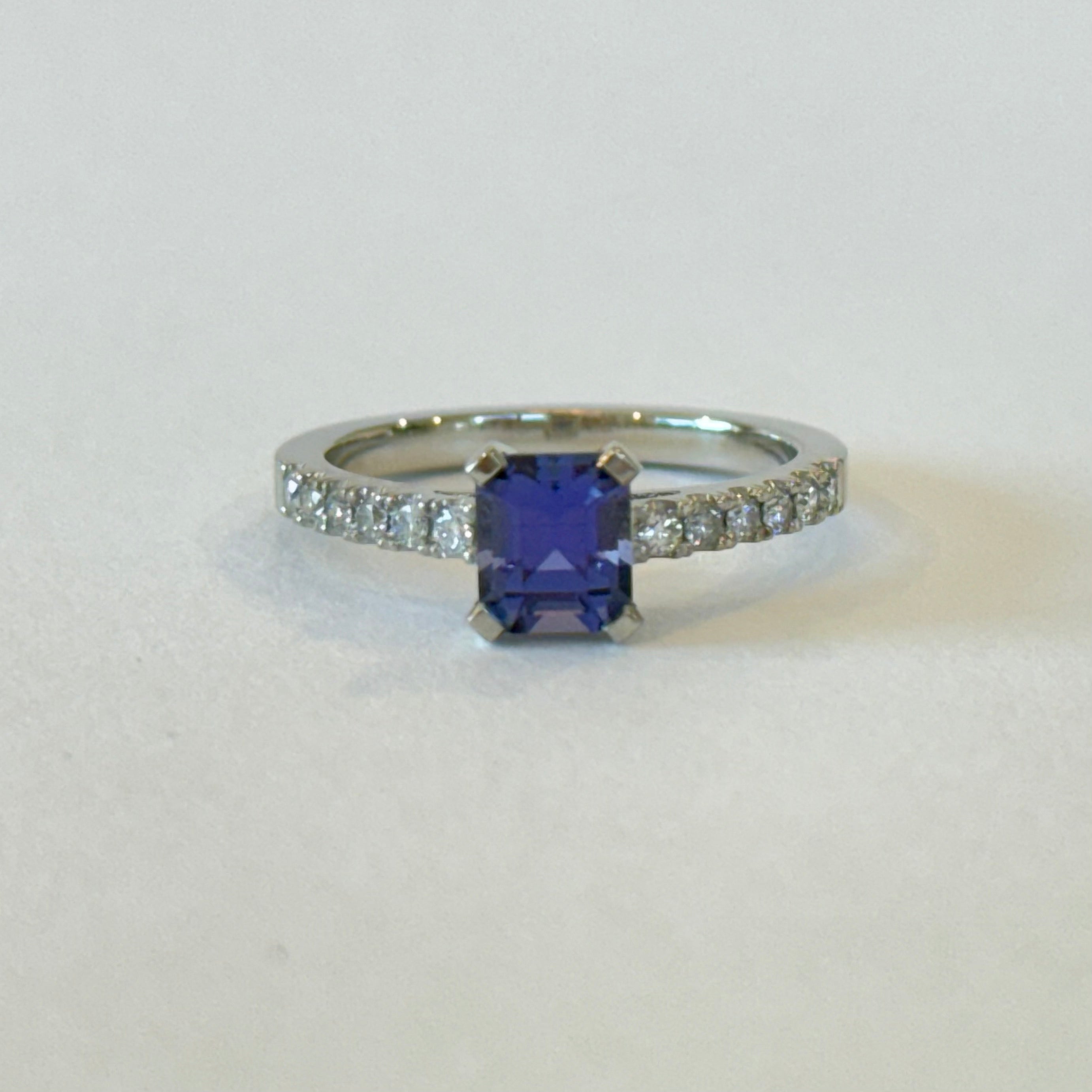 Tanzanite Solitaire