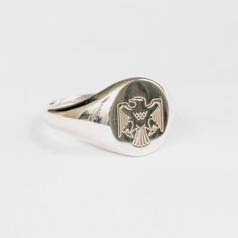 College signet clearance ring